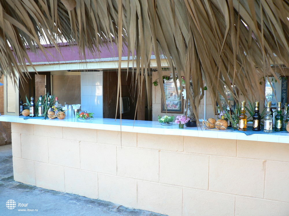 бар на пляже, ACUAZUL RESORT & VILLAS SOTAVENTO, Куба