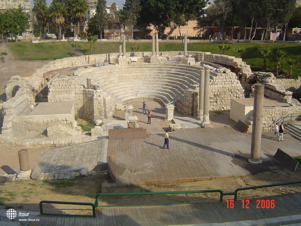 римский амфитеатр