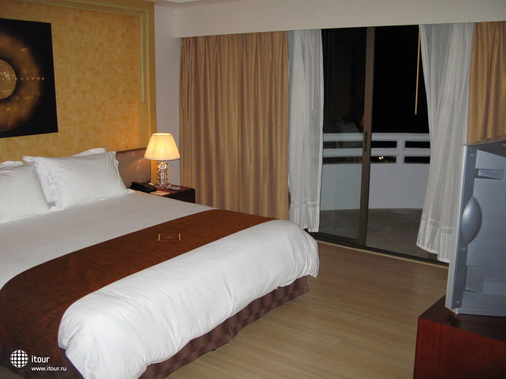 Junior Suite, NUSA PLAYA HOTEL & SPA, Таиланд