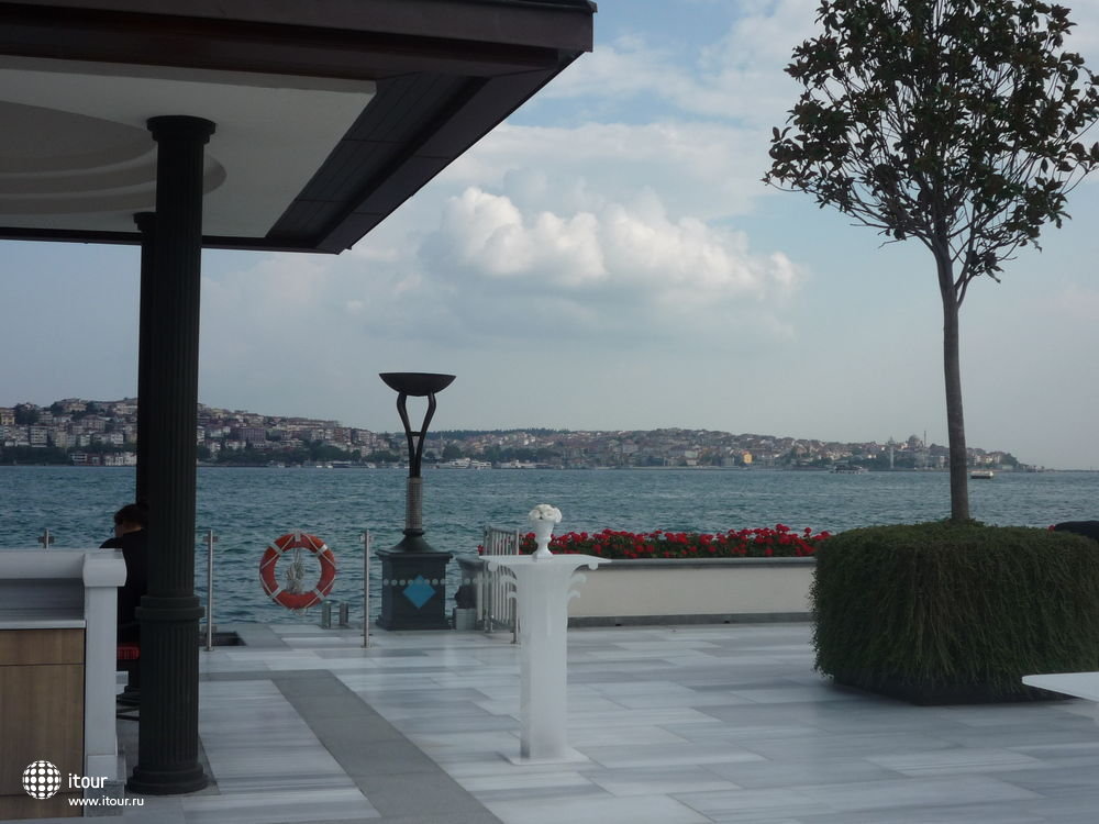 Four Seasons Hotel Istanbul at the Bosphorus , Турция