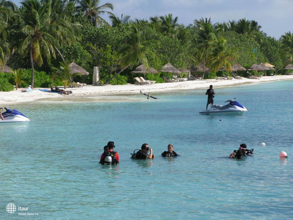 FOUR SEASONS RESORT at KUDA HURAA, Мальдивы