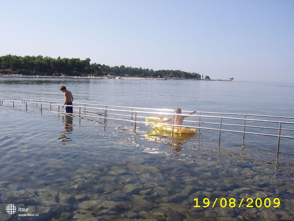Sol Polynesia , Хорватия, спуск в воду на бетонном пляже