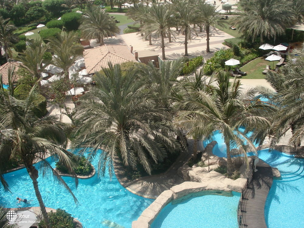 Ritz Carlton Dubai, Оаэ