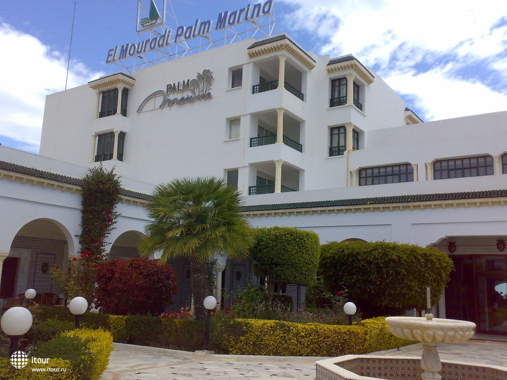 Фасад отеля