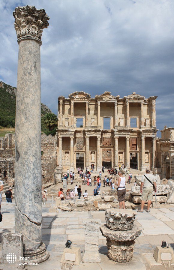 Эфес. Библиотека Цельсия