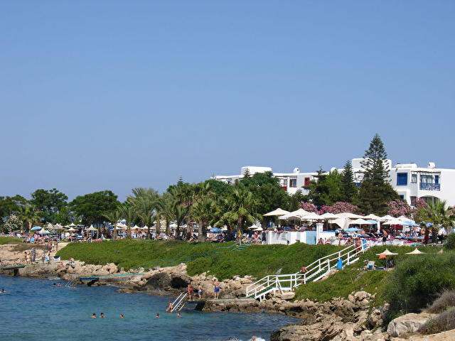 NAUSICAA BEACH apts., Кипр