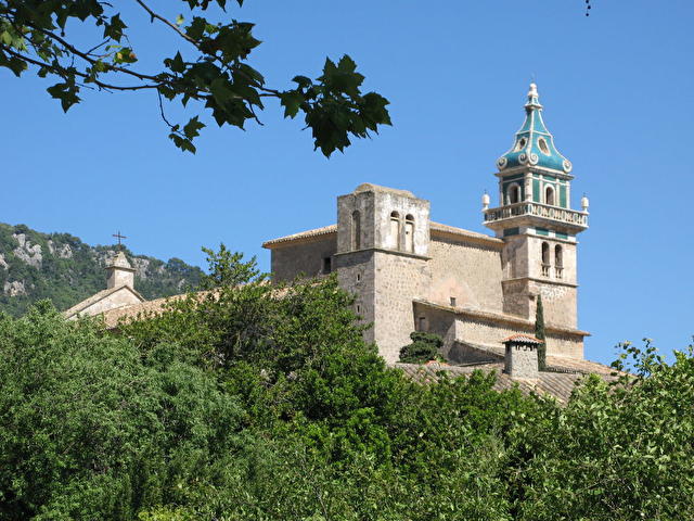 VALLDEMOSSA - Картезианский монастырь