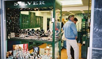FAMOUS SILVER JEWELLERY 