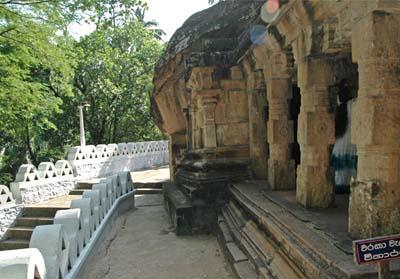 Храм Ridi Vihara