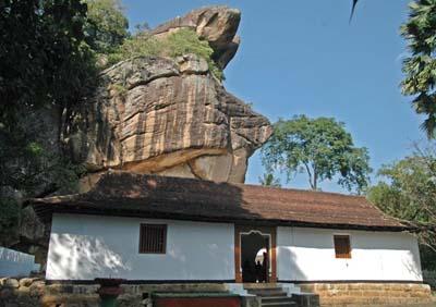 Храм Ridi Vihara