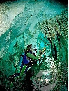 cave Cueva Taina
