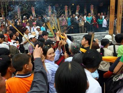 Nha Ma Festival