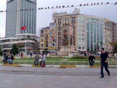 Taksim and Bayoolu 