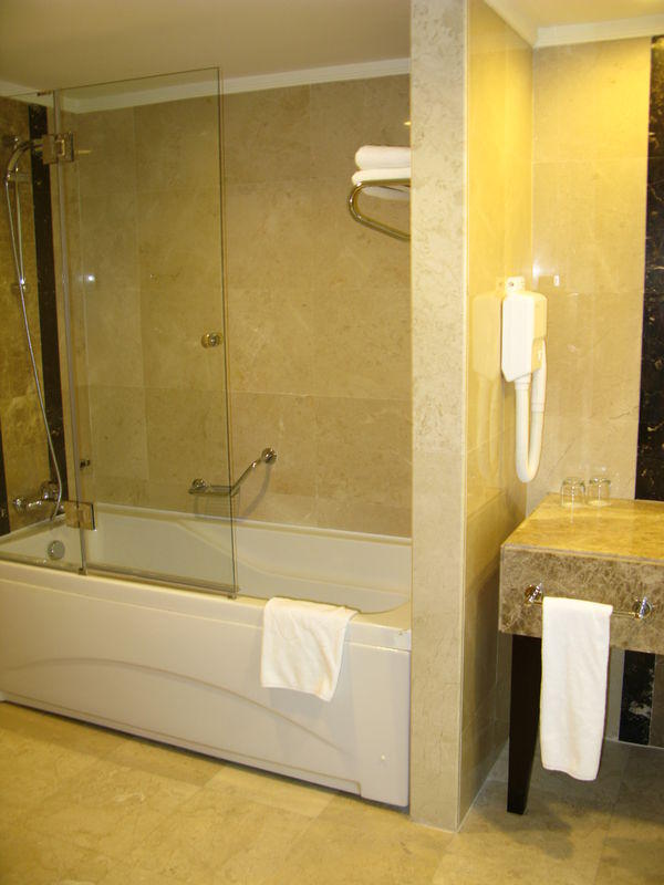 ванная комната стандартного номера, SU SESI HOTEL & SPA, Турция