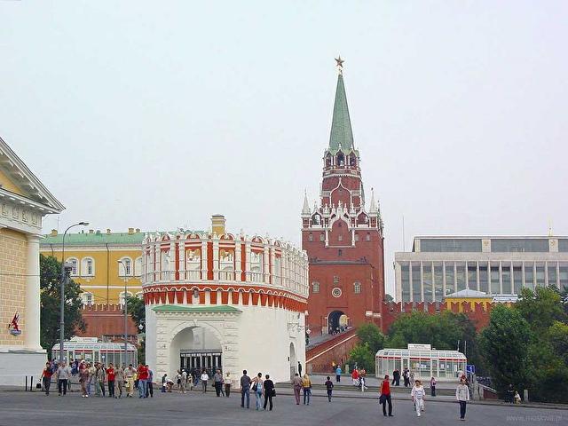 Кремль, Башня Кутафья