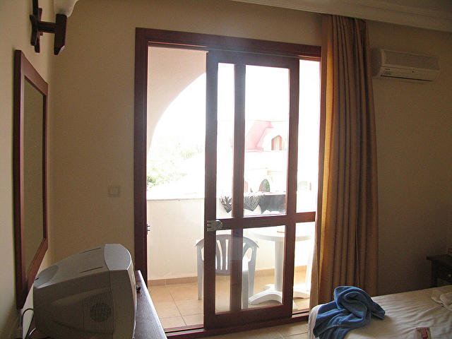 Номер Double с балконом, 3(4) этаж, с видом на море и территорию отеля. SAILOR\'S BEACH HOTEL CLUB, Турция
