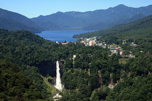 Озеро Тюдзен-дзи и водопад Кэгон