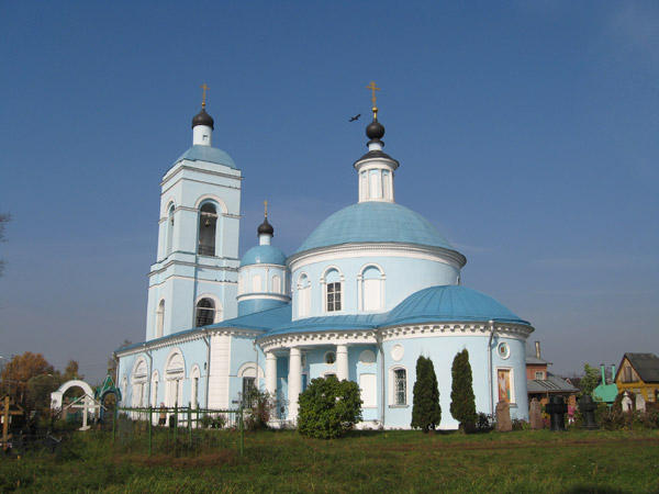 Temple Presvjatoj of the Virgin in Homutovo