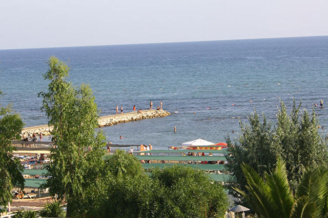 Emir Beach Hotel, Турция
Здесь видно, насколько мелкое море