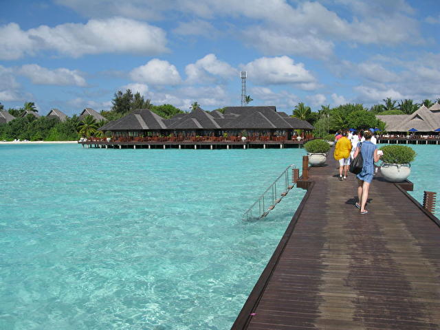 OLHUVELI BEACH & SPA RESORT, Мальдивы