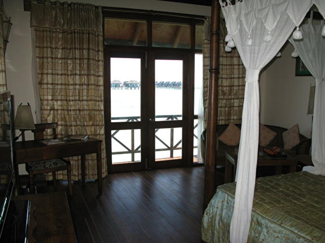 OLHUVELI BEACH & SPA RESORT, Мальдивы