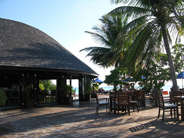 OLHUVELI BEACH & SPA RESORT, Мальдивы