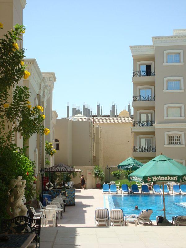 Elysees Hotel, Египет