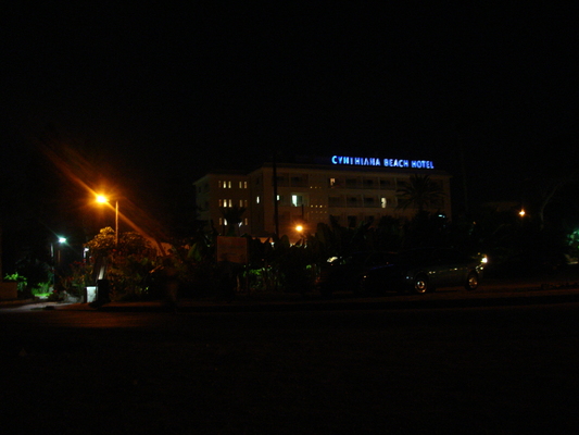 Ночной вид отеля