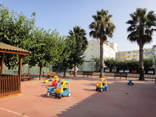 qwer151-детская площадка в отеле