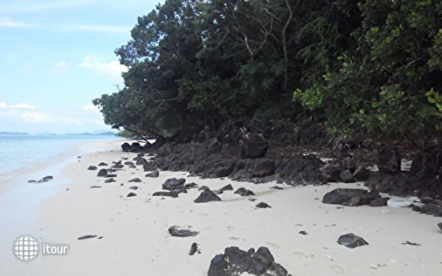 the-village-coconut-island-фото