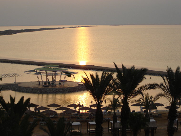 рассвет над Мертвым морем