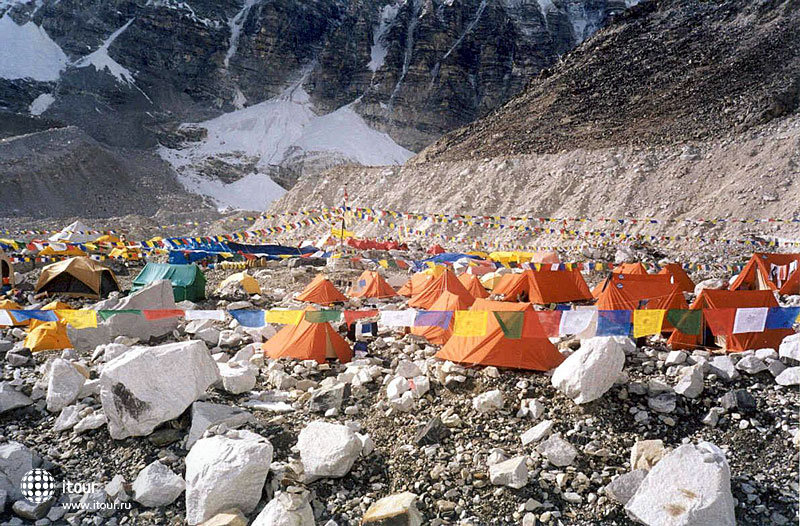 Trekking Everest Base Camp