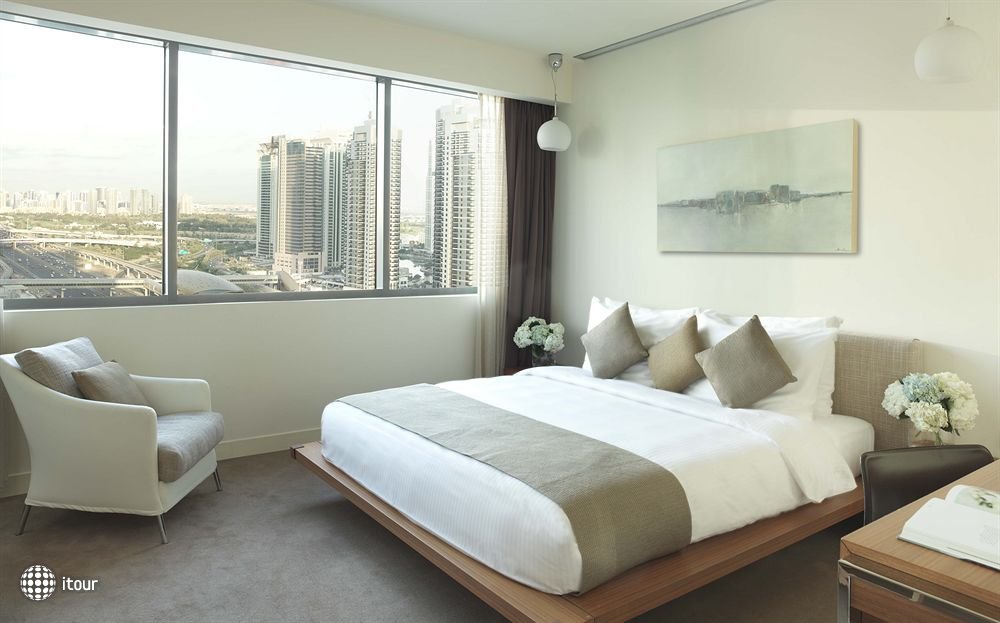 Radisson Blu Residence Dubai Marina 14