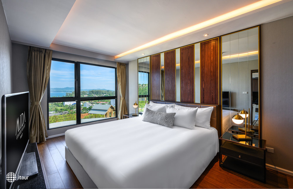 Mida Grand Resort Phuket 20