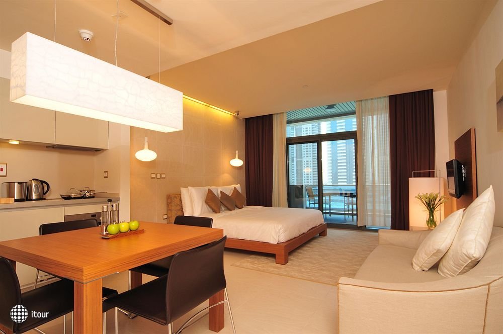 Radisson Blu Residence Dubai Marina 11