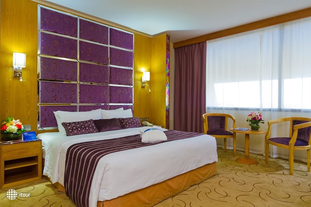 Radisson Blu Resort Sharjah 4