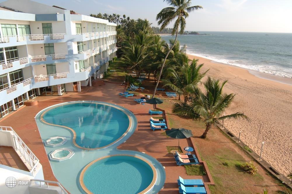 Induruwa Beach Resort 5