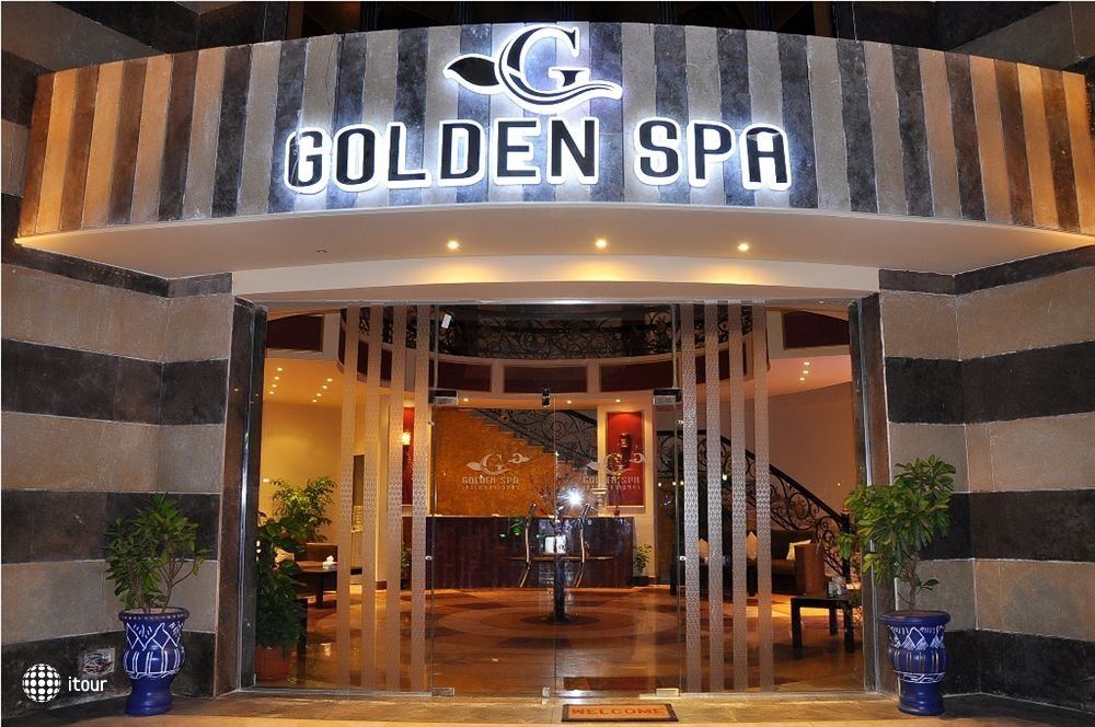 Golden Five Sapphire Suites 11
