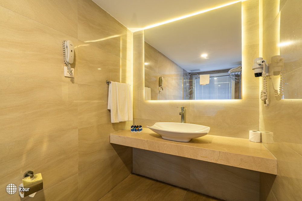Amara Comfort Kemer 18