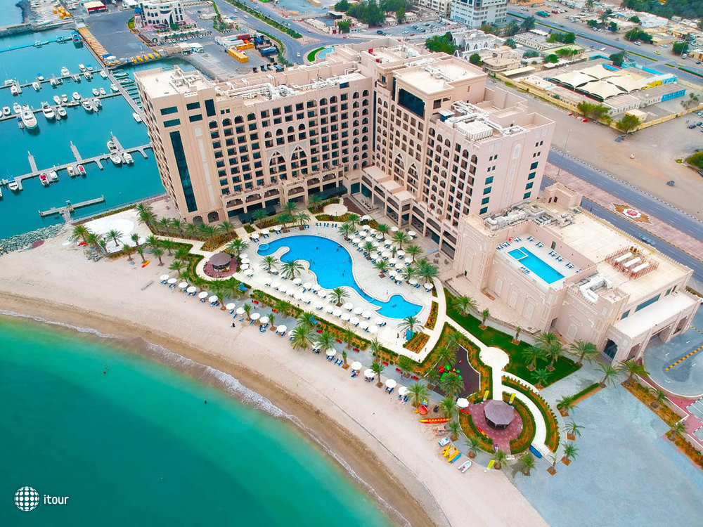Al Bahar Hotel & Resort 1