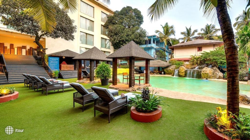Novotel Goa Shrem Resort 4