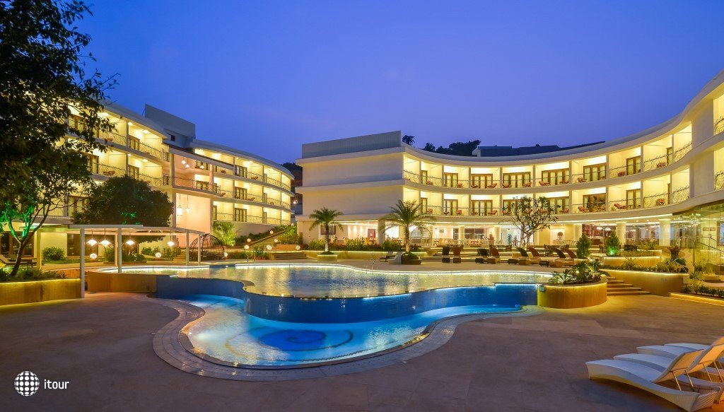 Park Regis Goa 17