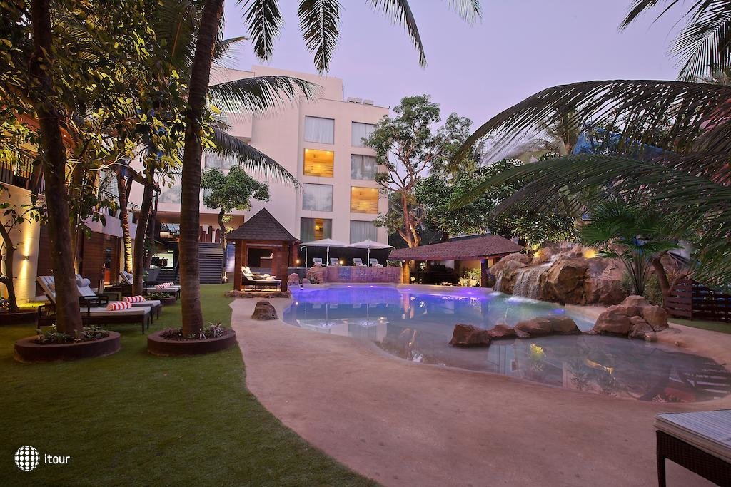 Novotel Goa Shrem Resort 1