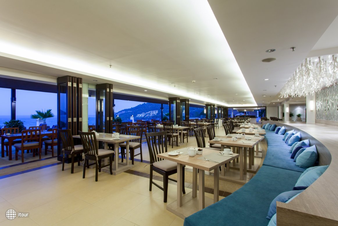Andamantra Resort & Villa Phuket 29