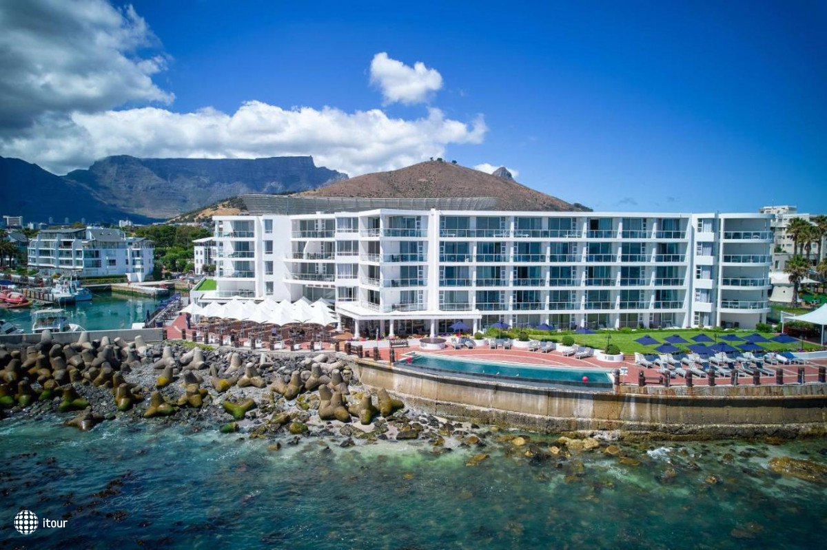 Radisson Blu Hotel Waterfront 1