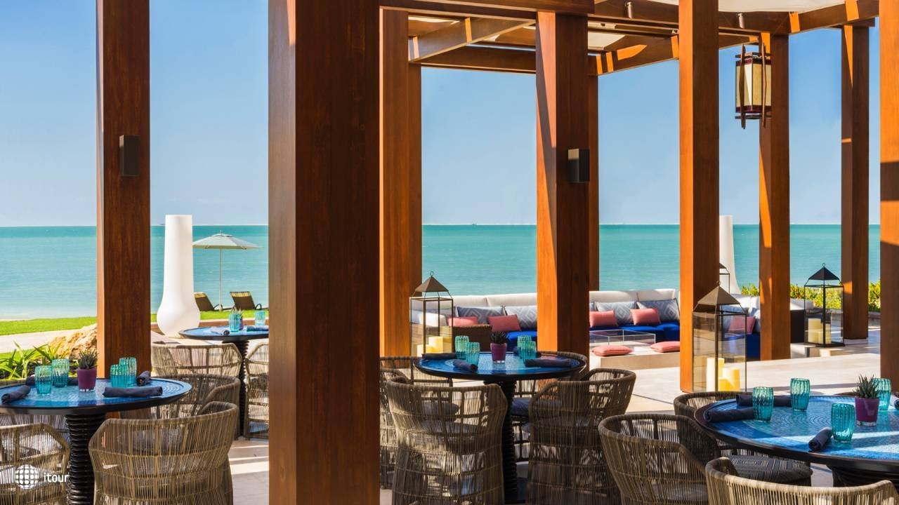 Four Seasons Resort Dubai At Jumeirah Beach 15