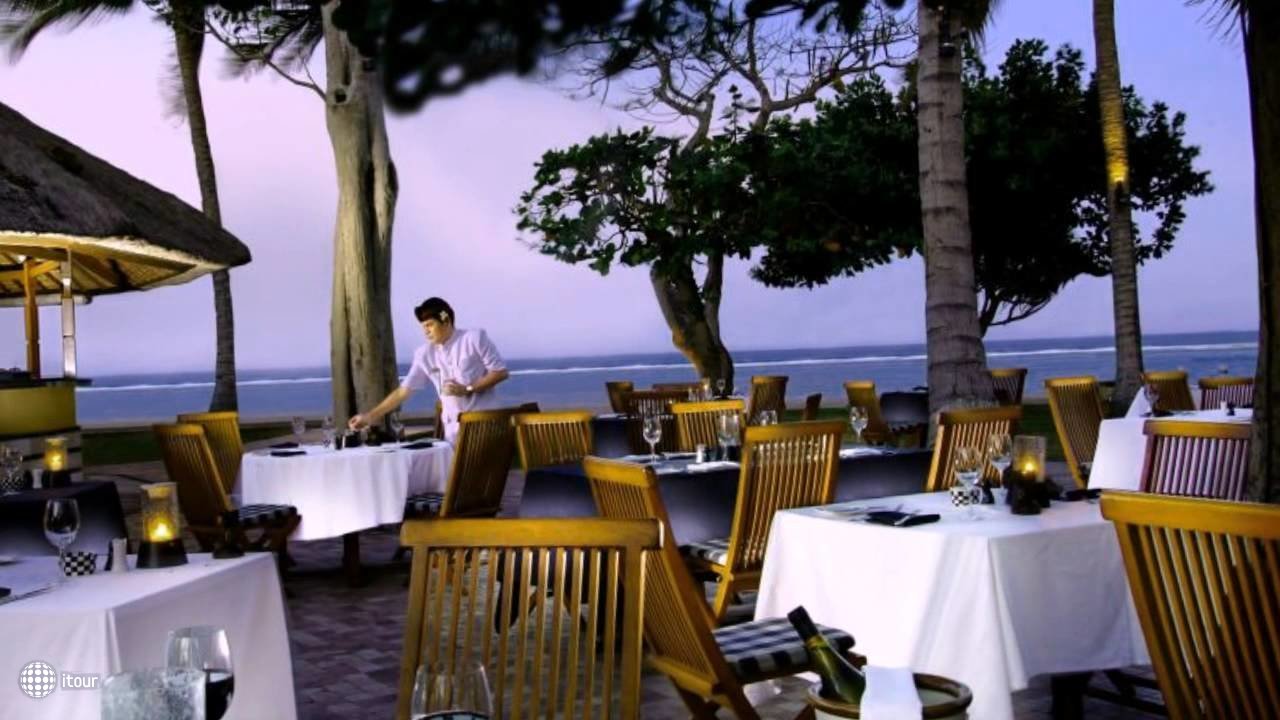 Nusa Dua Beach Hotel & Spa 27