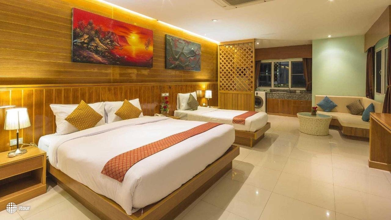 Azure Phuket Hotel 19