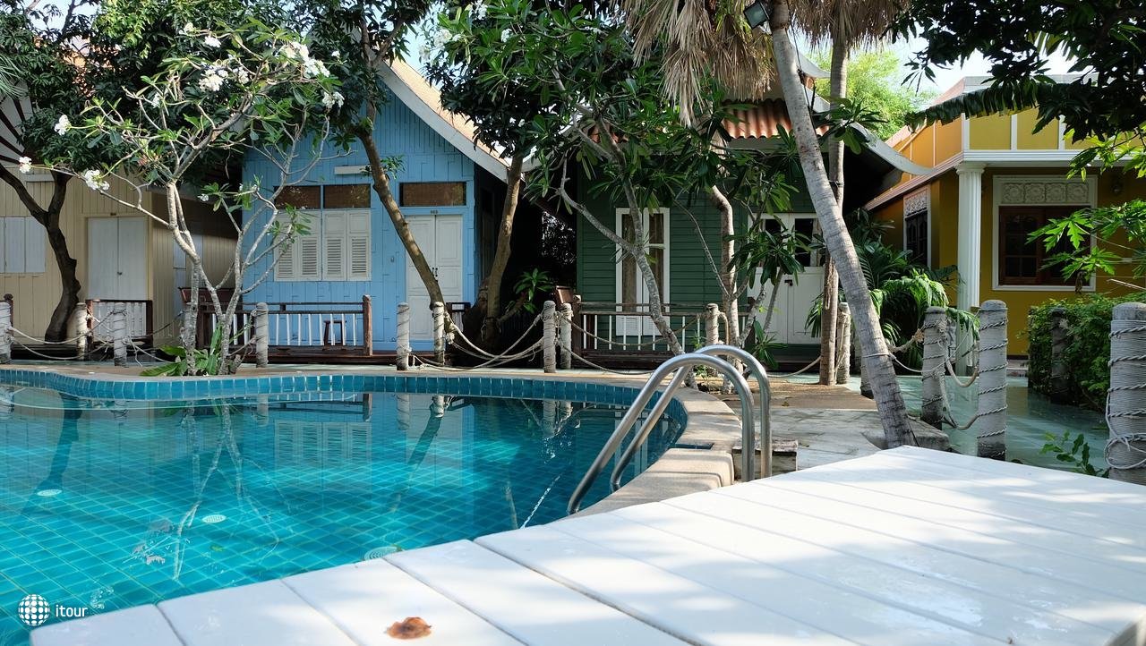 Deeden Pattaya Resort 3