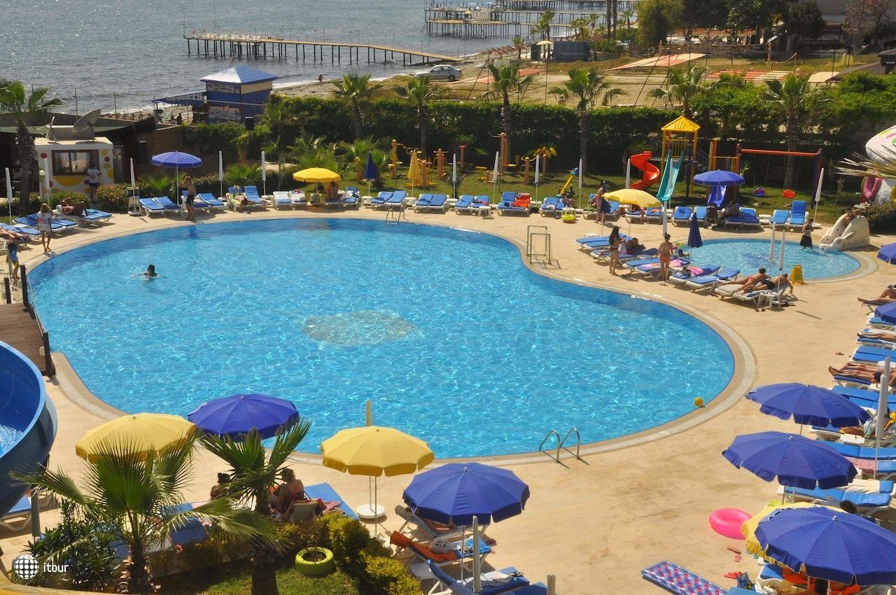 Mirador Resort & Spa Hotel   5